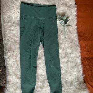 Green Yoga pants with pockets size Large